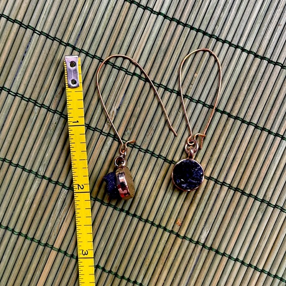 NWOT Earrings - Black Stone - Picture 5 of 5